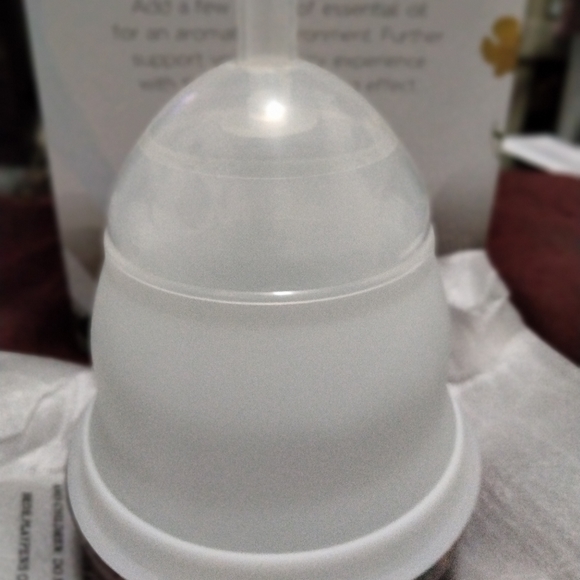 Essential oil diffuser - Picture 7 of 9